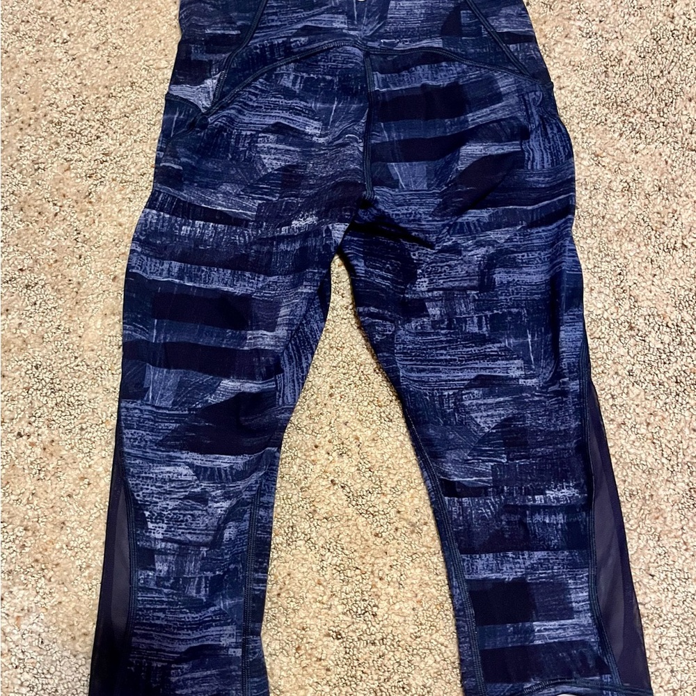 lululemon athletica navy textured print leggings